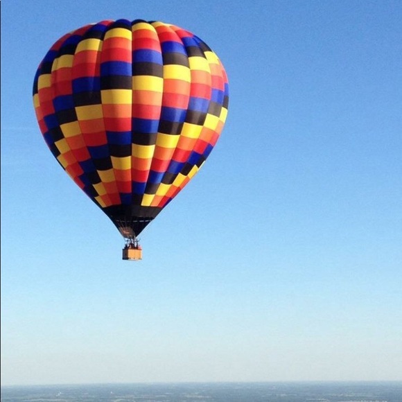 Meet your Posher, Courtney - Picture 1 of 1